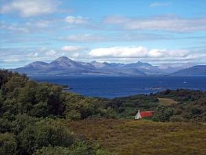 Isle-of-Skye-from-The-Plock-of-Kyle
